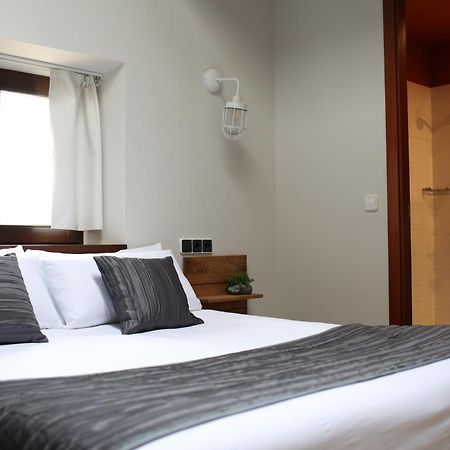 Hotel Priorat Boutique Llorenc del Penedes Esterno foto
