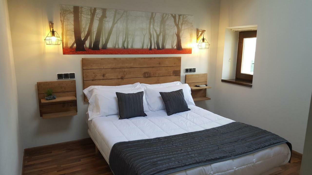 Hotel Priorat Boutique Llorenc del Penedes Esterno foto