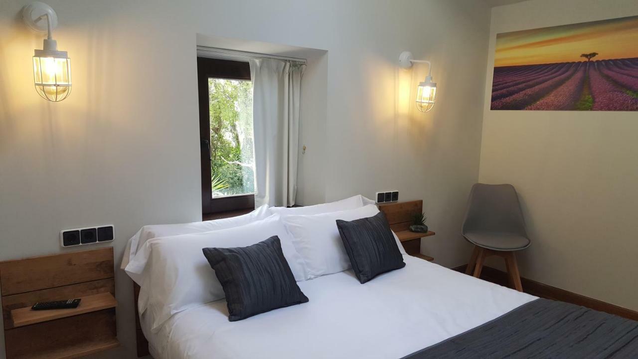 Hotel Priorat Boutique Llorenc del Penedes Esterno foto